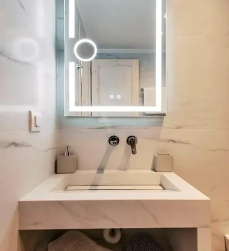 펜션 Myrovolos Luxury Eneida's House