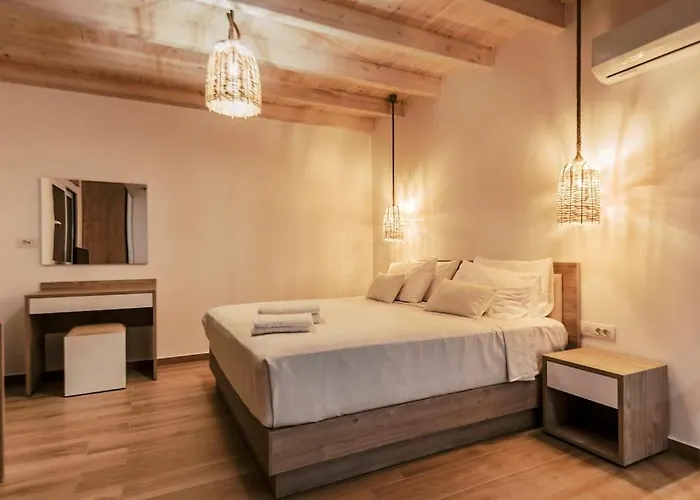 Myrovolos Luxury Eneida's House 이알리소스