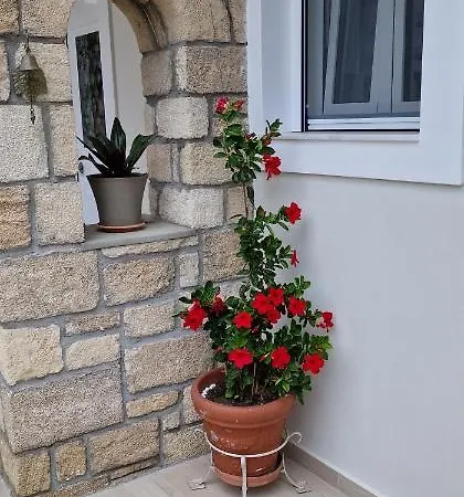 Myrovolos Luxury Eneida's House Feriehus *