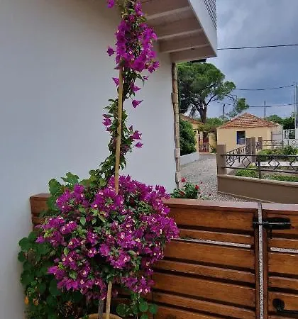 Myrovolos Luxury Eneida's House בית נופש *